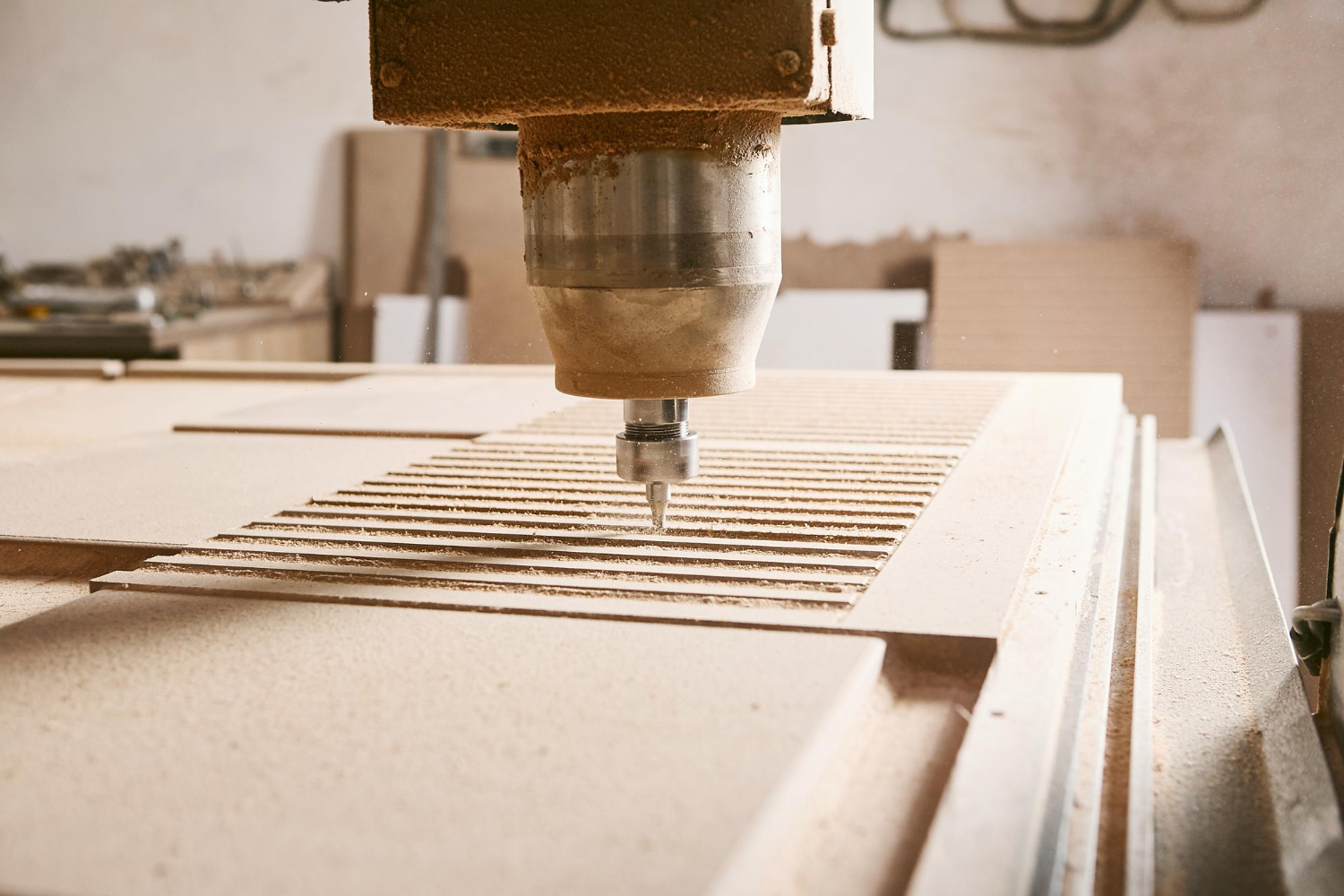 Cięcie CNC w drewnie